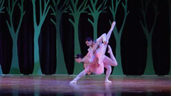 modern dance performance 2007